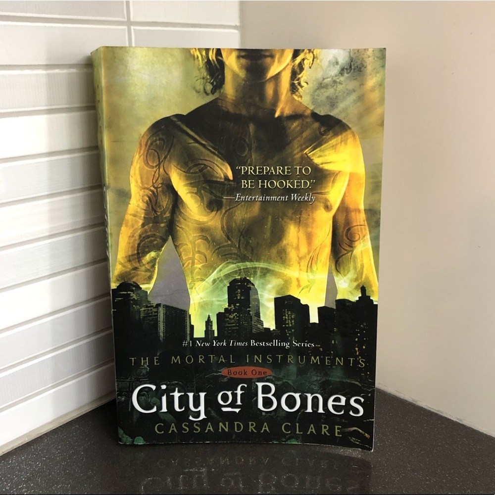 City of Bones: The Mortal Instruments